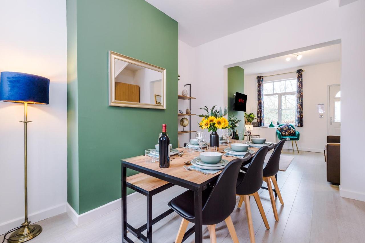 Stunning 3-Bed Home In Nantwich By 53 Degrees Property - Amazing Location, Ideal For Groups - Sleeps 6 ภายนอก รูปภาพ