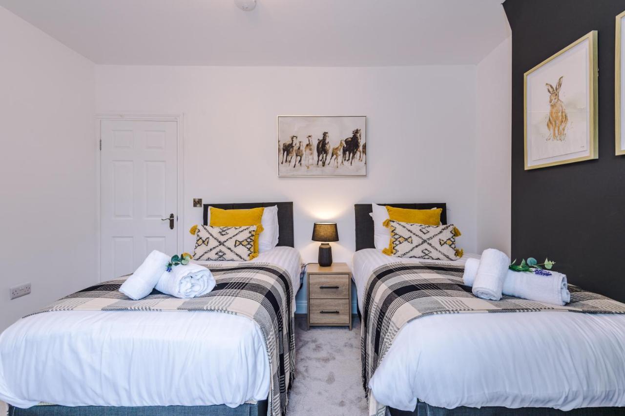 Stunning 3-Bed Home In Nantwich By 53 Degrees Property - Amazing Location, Ideal For Groups - Sleeps 6 ภายนอก รูปภาพ